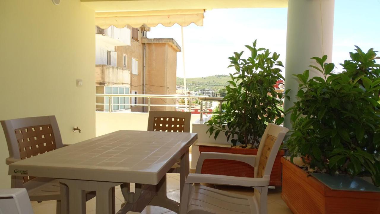 Cozy Central Apartment Ksamil Exteriör bild
