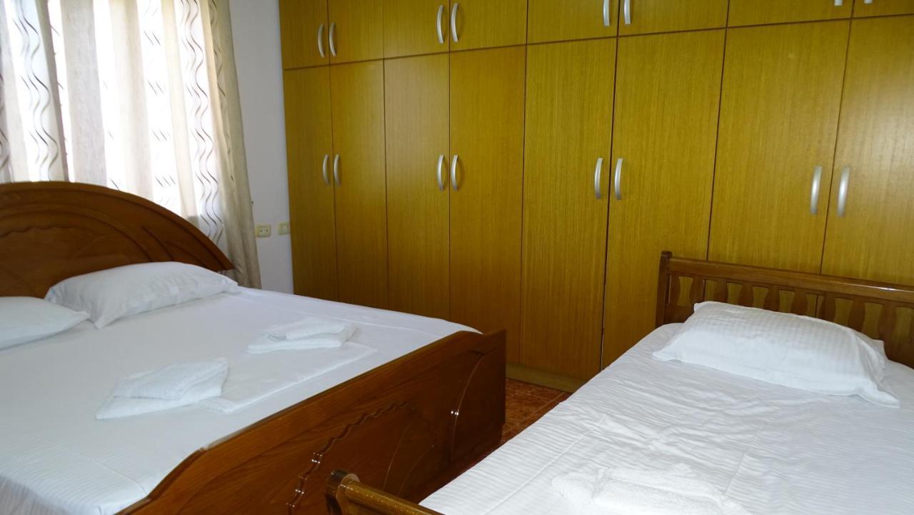 Cozy Central Apartment Ksamil Exteriör bild